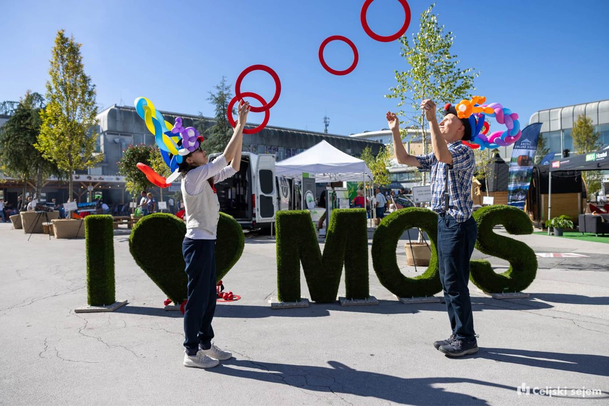 MOS