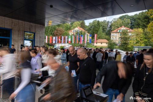 RD2 1838-Rok-Dezelak-RD2.si 