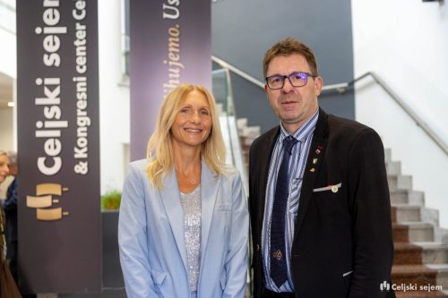 RD2 1999-Rok-Dezelak-RD2.si 