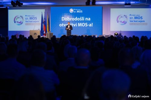 RD2 2142-Rok-Dezelak-RD2.si 