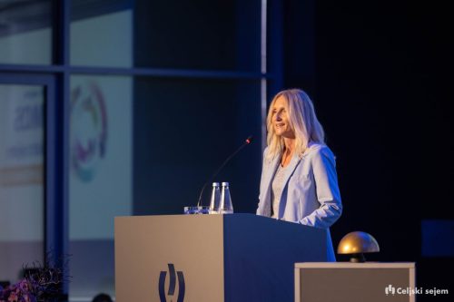 RD2 2183-Rok-Dezelak-RD2.si 