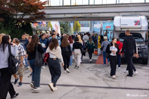 RD2 5433-Rok-Dezelak-RD2.si 