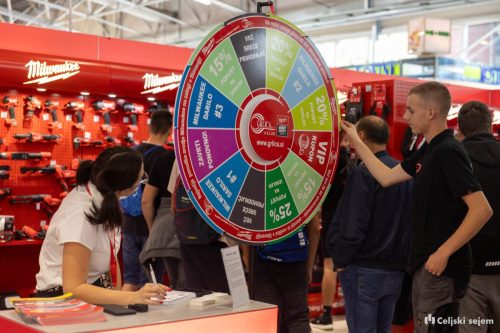 RD2 5453-Rok-Dezelak-RD2.si 