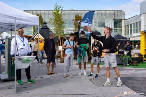 RD2 5477-Rok-Dezelak-RD2.si 