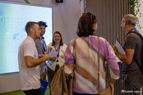 RD2 3199-Rok-Dezelak-RD2.si 