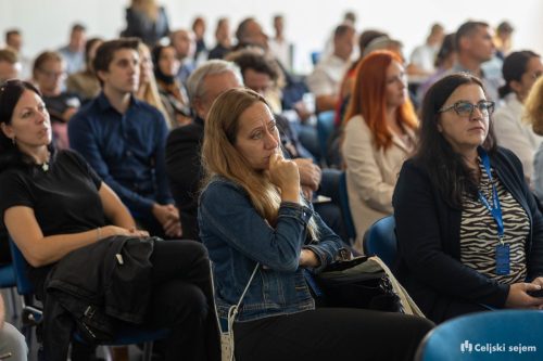 RD2 3230-Rok-Dezelak-RD2.si 