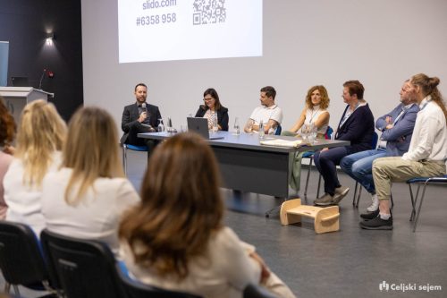 RD2 3283-Rok-Dezelak-RD2.si 