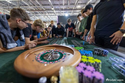 RD2 3579-Rok-Dezelak-RD2.si 