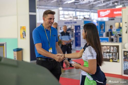 RD2 3729-Rok-Dezelak-RD2.si 