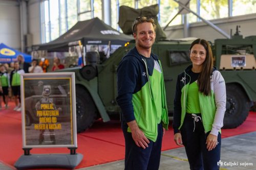 RD2 3762-Rok-Dezelak-RD2.si 