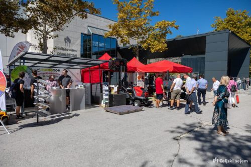 ARK 7836-Rok-Dezelak-RD2.si 