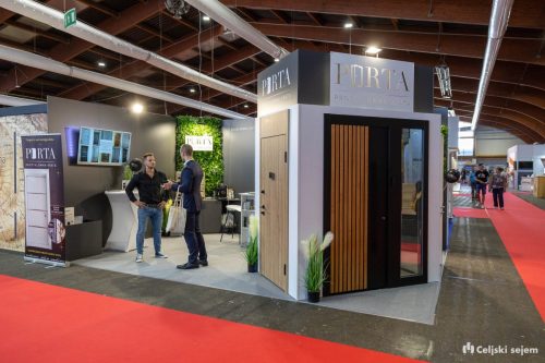 ARK 8025-Rok-Dezelak-RD2.si 