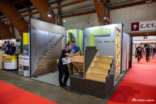 ARK 8033-Rok-Dezelak-RD2.si 