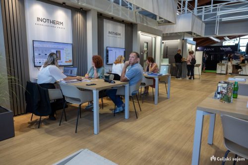 ARK 8076-Rok-Dezelak-RD2.si 