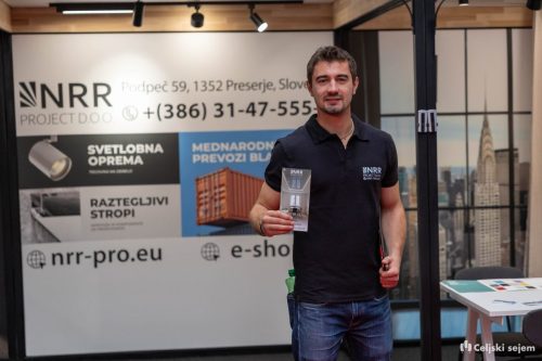 ARK 8175-Rok-Dezelak-RD2.si 