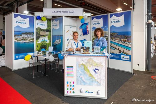 ARK 8245-Rok-Dezelak-RD2.si 