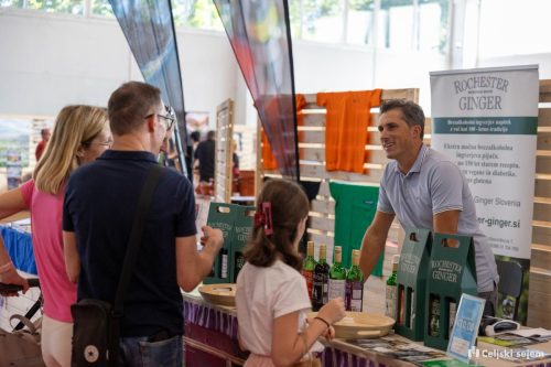 ARK 8283-Rok-Dezelak-RD2.si 