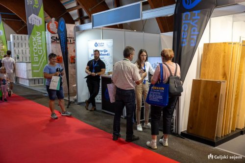 ARK 8357-Rok-Dezelak-RD2.si 