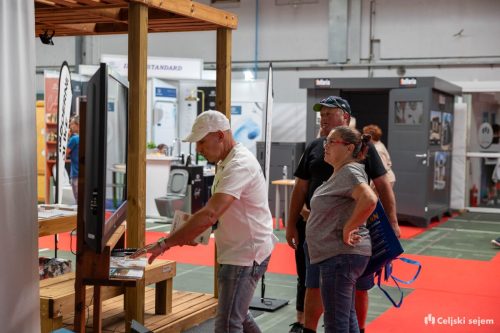 ARK 8406-Rok-Dezelak-RD2.si 