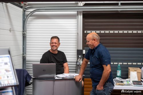 ARK 8416-Rok-Dezelak-RD2.si 