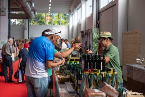 ARK 8441-Rok-Dezelak-RD2.si 