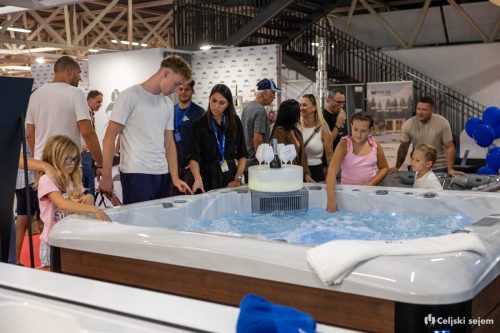 ARK 8558-Rok-Dezelak-RD2.si 