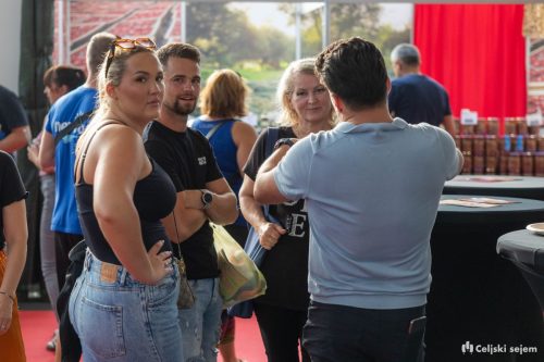 ARK 8566-Rok-Dezelak-RD2.si 