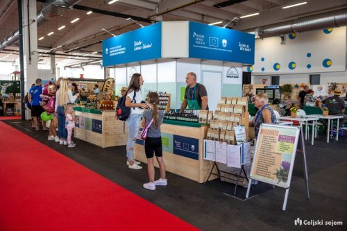 ARK 8586-Rok-Dezelak-RD2.si 