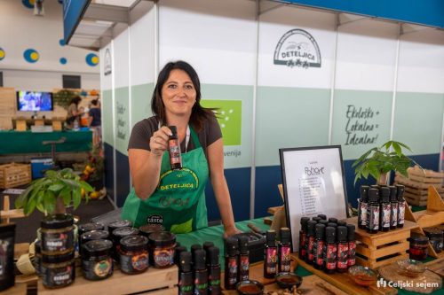 ARK 8591-Rok-Dezelak-RD2.si 