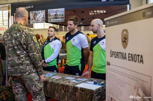 RD2 3998-Rok-Dezelak-RD2.si 