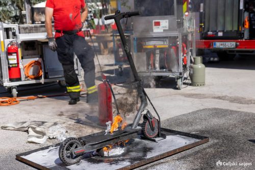 RD2 4054-Rok-Dezelak-RD2.si 