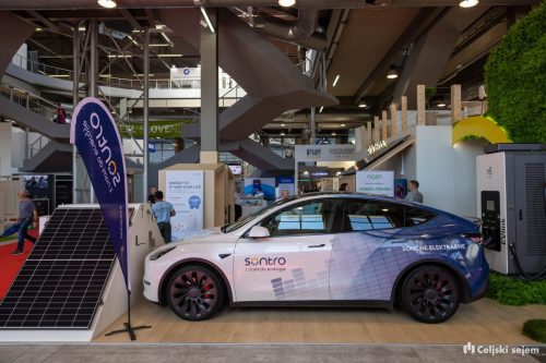 RD2 4091-Rok-Dezelak-RD2.si 