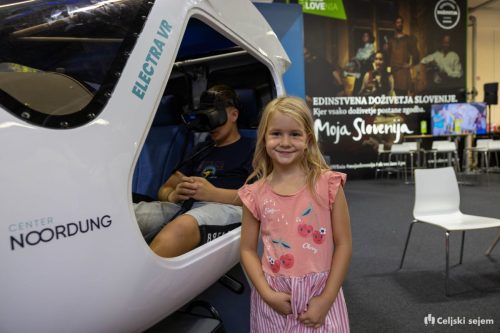 RD2 4265-Rok-Dezelak-RD2.si 