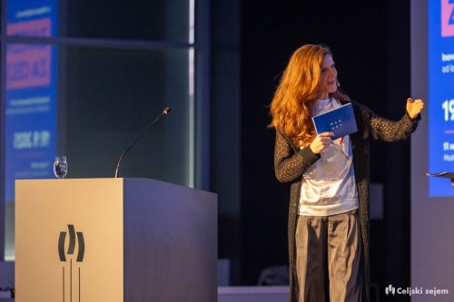 RD2 8073-Rok-Dezelak-RD2.si 