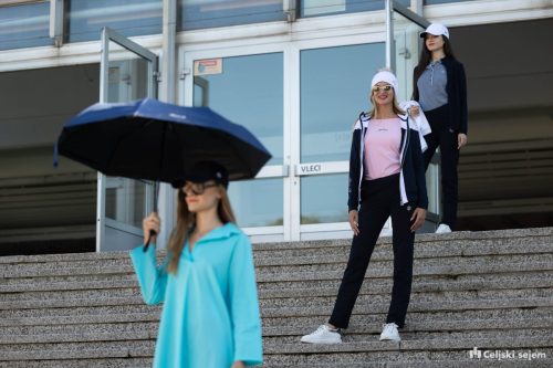 RD2 8138-Rok-Dezelak-RD2.si 