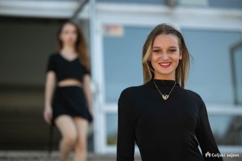 RD2 8156-Rok-Dezelak-RD2.si 