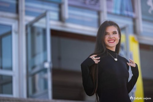 RD2 8163-Rok-Dezelak-RD2.si 