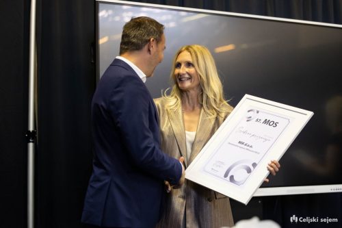 RD2 8288-Rok-Dezelak-RD2.si 