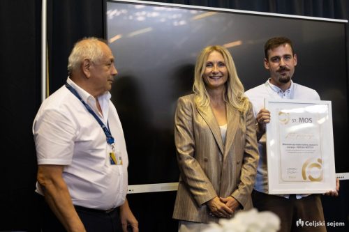 RD2 8324-Rok-Dezelak-RD2.si 