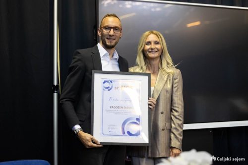 RD2 8348-Rok-Dezelak-RD2.si 