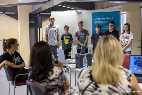 RD2 4160-Rok-Dezelak-RD2.si 