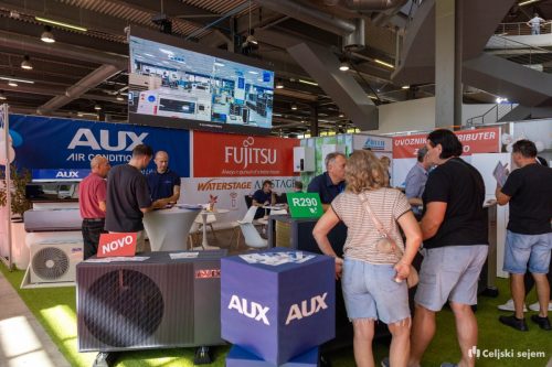 RD2 4488-Rok-Dezelak-RD2.si 