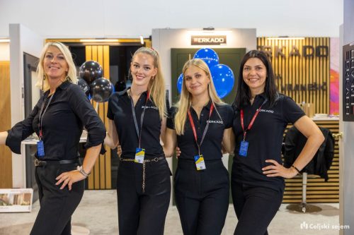 RD2 4613-Rok-Dezelak-RD2.si 