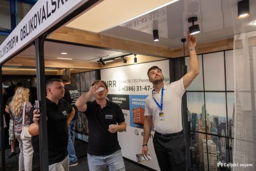 RD2 4657-Rok-Dezelak-RD2.si 