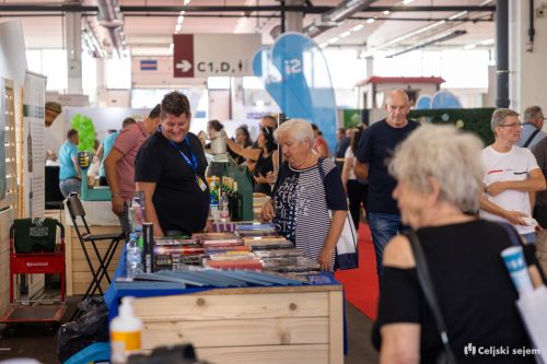 RD2 4682-Rok-Dezelak-RD2.si 