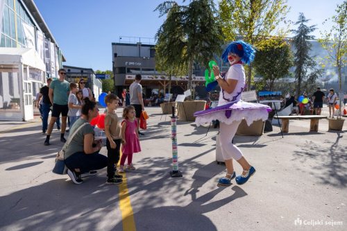 RD2 4735-Rok-Dezelak-RD2.si 