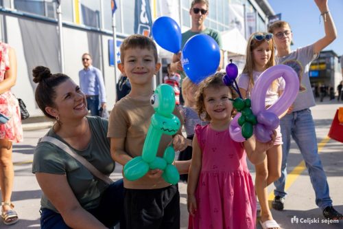 RD2 4768-Rok-Dezelak-RD2.si 