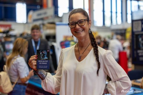 RD2 8502-Rok-Dezelak-RD2.si 