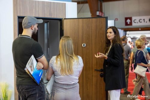 RD2 8529-Rok-Dezelak-RD2.si 