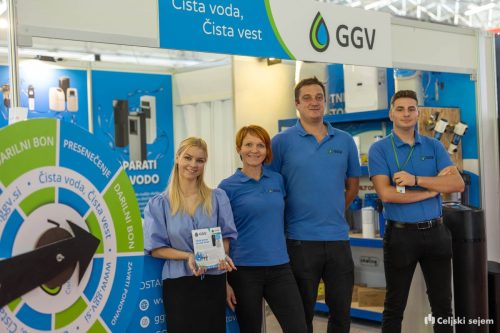 RD2 8584-Rok-Dezelak-RD2.si 